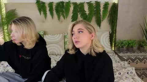 Adele online show from October 1, 9:19 am