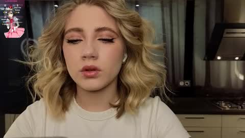 Adele online show from February 18, 12:06 pm