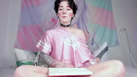 Vio online show from June 12, 2:38 pm