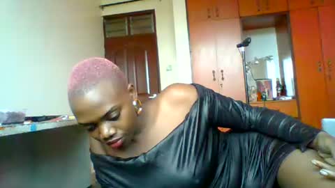 pinkdomina01 online show from July 8, 7:45 am