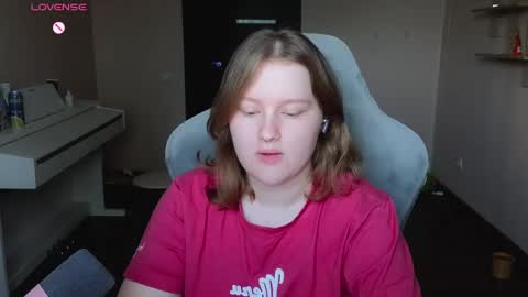 pinkiep1e online show from June 2, 3:08 am