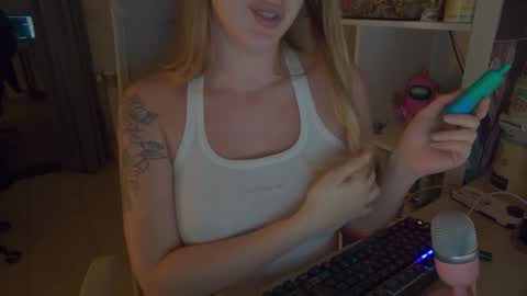 pinkladyx2 online show from October 16, 10:52 pm