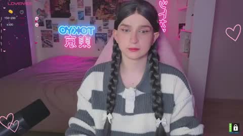pinkvenom_ online show from June 4, 4:57 pm