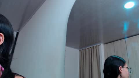 pinky_f00x online show from March 14, 8:35 pm