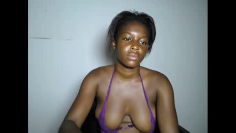 pinkykiki_247 online show from December 3, 7:53 am