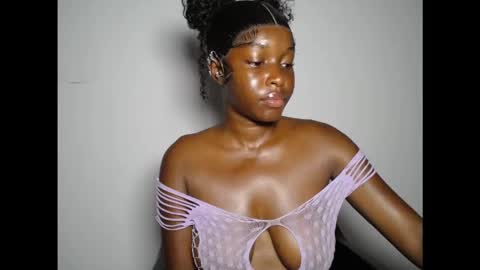 pinkykiki_247 online show from November 19, 5:01 pm