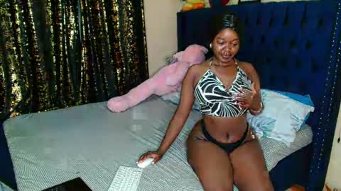 Pinky online show from December 11, 12:33 am