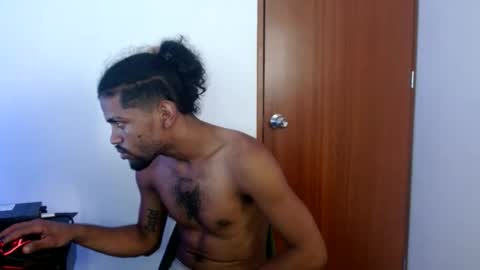 pinocho__ online show from February 4, 10:02 pm