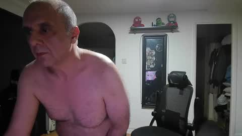 pip10 online show from April 19, 6:10 pm