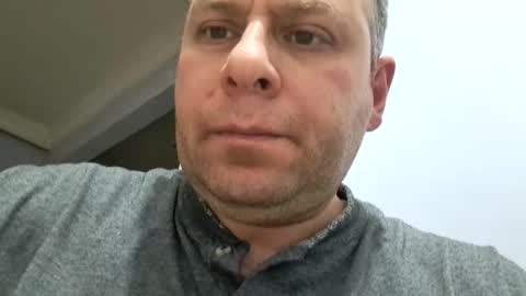 Snapshot of pixel53 chatting on January 17, 9:06 pm Gkay53 online show from January 17, 9:06 pm