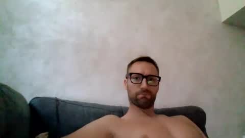 alex e lay online show from July 28, 10:13 am