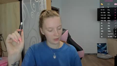 Snapshot of playful_mary chatting on September 27, 8:34 am Masha online show from September 27, 8:34 am