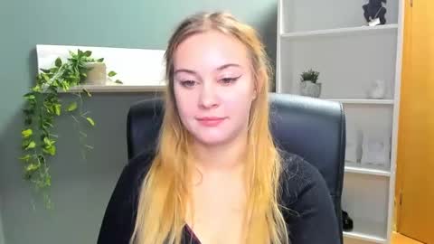 Valeria online show from January 19, 10:50 am