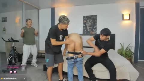   online show from November 10, 11:51 pm