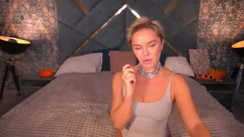 Ira brunette and Vika blonde online show from October 31, 2:06 pm