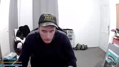 plkrisztian online show from November 26, 9:11 pm