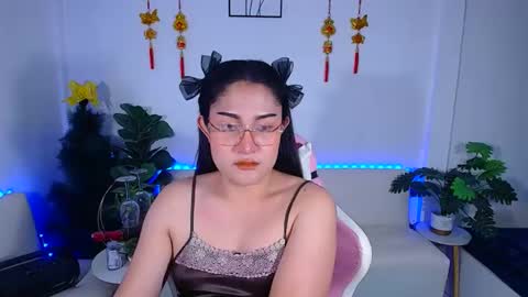 Ploysai online show from March 27, 6:52 am