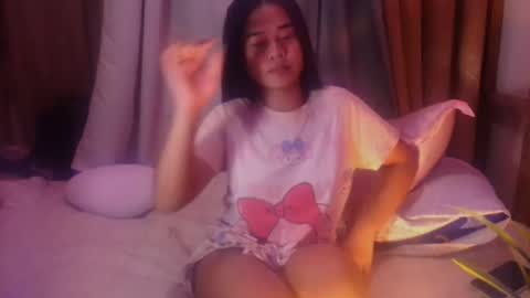 pnay_sxypssy online show from May 6, 11:05 am