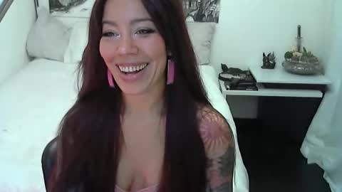 polina_p online show from April 23, 3:13 pm