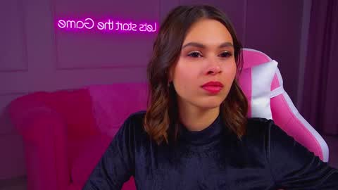 Snapshot of pollylanders chatting on September 17, 8:34 pm Polly online show from September 17, 8:34 pm