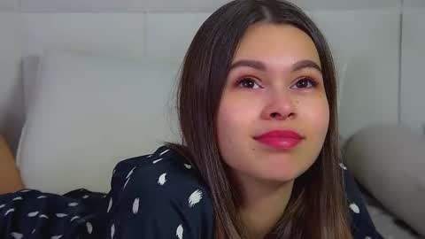 Polly online show from February 22, 7:05 pm