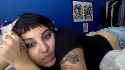 polymamii online show from February 24, 7:28 pm