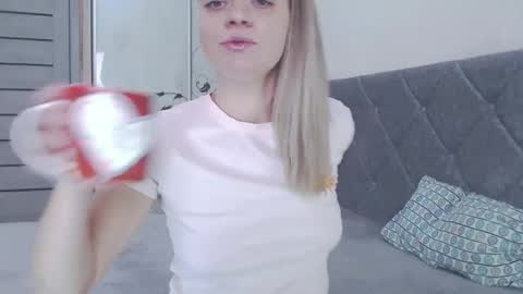 popkornmolli online show from February 5, 9:15 am