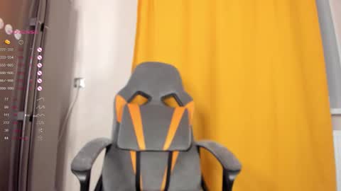 Agnes online show from November 7, 8:00 pm