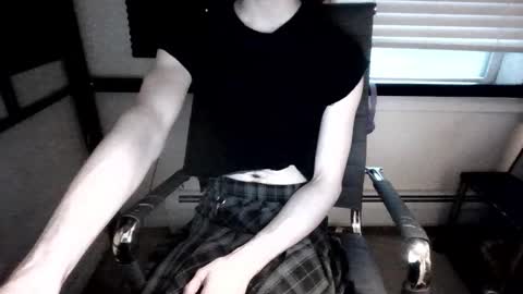 porcelain_tears01 online show from March 19, 11:04 am