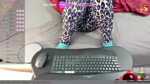 --- online show from December 1, 9:35 pm