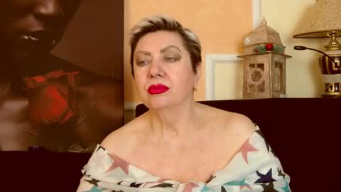 LADY POSH online show from March 25, 10:05 pm