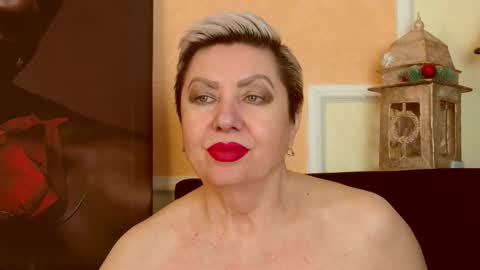 LADY POSH online show from March 4, 11:02 pm