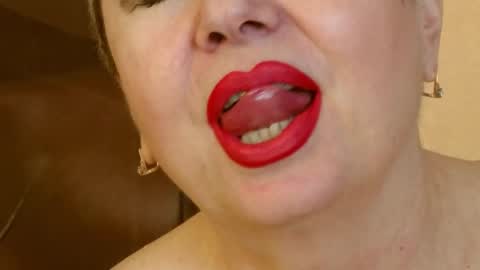 LADY POSH online show from March 4, 11:00 pm