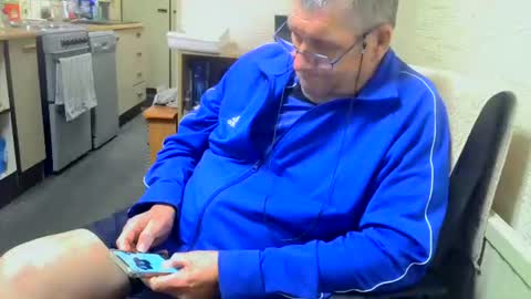 poshman65 online show from November 14, 9:16 pm