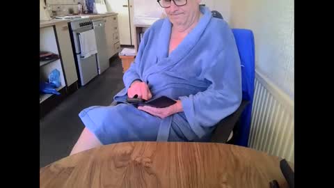 poshman65 online show from March 15, 11:35 am