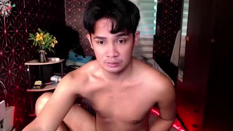 VEeeAsian online show from September 12, 5:42 am