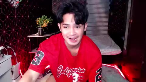 VEeeAsian online show from September 14, 1:34 pm