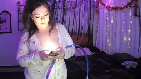 posionedxpeach online show from February 22, 9:56 am