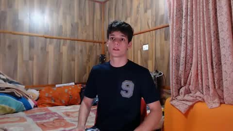 Snapshot of powertwinky chatting on February 12, 5:58 am chris independent  online show from February 12, 5:58 am