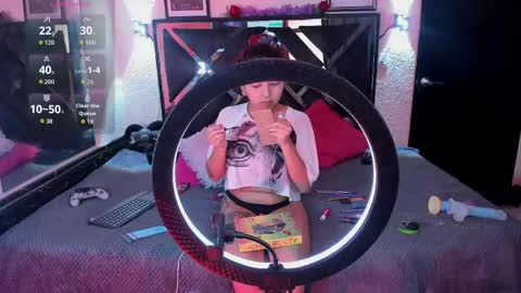 poyson_ivy1 online show from May 30, 3:16 am