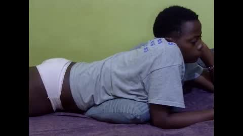 precious_nesh online show from December 3, 12:50 pm