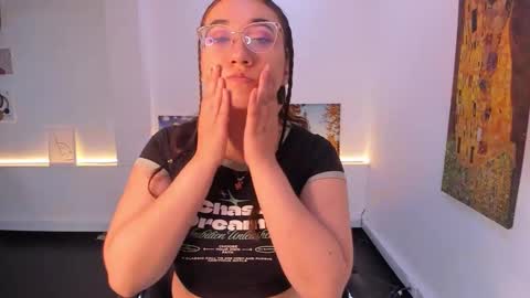 Camila  online show from December 19, 12:55 pm