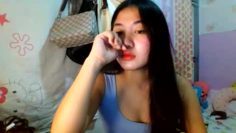 pretty_am online show from November 18, 2:53 pm