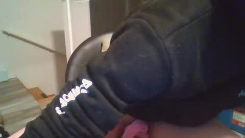 pretty_boy321 online show from February 27, 4:05 am