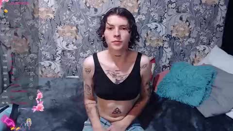 pretty_cristal22 online show from May 24, 12:34 pm