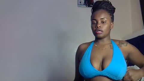 pretty_daina3 online show from April 30, 9:52 pm