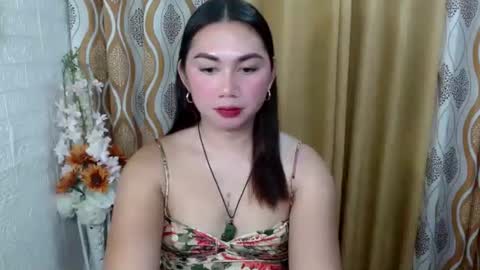 Snapshot of pretty_elennah21 chatting on October 27, 1:11 pm elennah online show from October 27, 1:11 pm