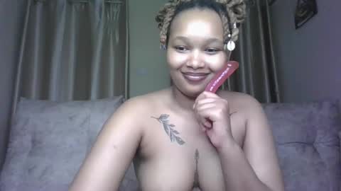 Tracy online show from December 15, 9:00 pm