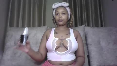 Tracy online show from November 9, 7:49 pm