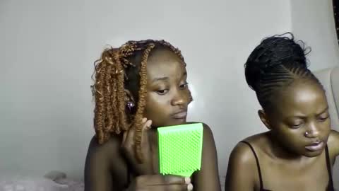 pretty luv1 online show from April 14, 9:34 am